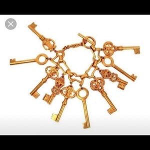 Vintage Authentic CHANEL Skeleton key bracelet